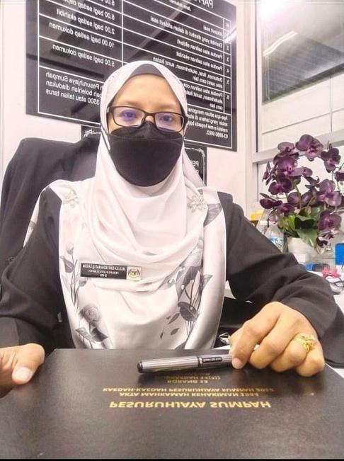 Puan Hazlin Mohamed